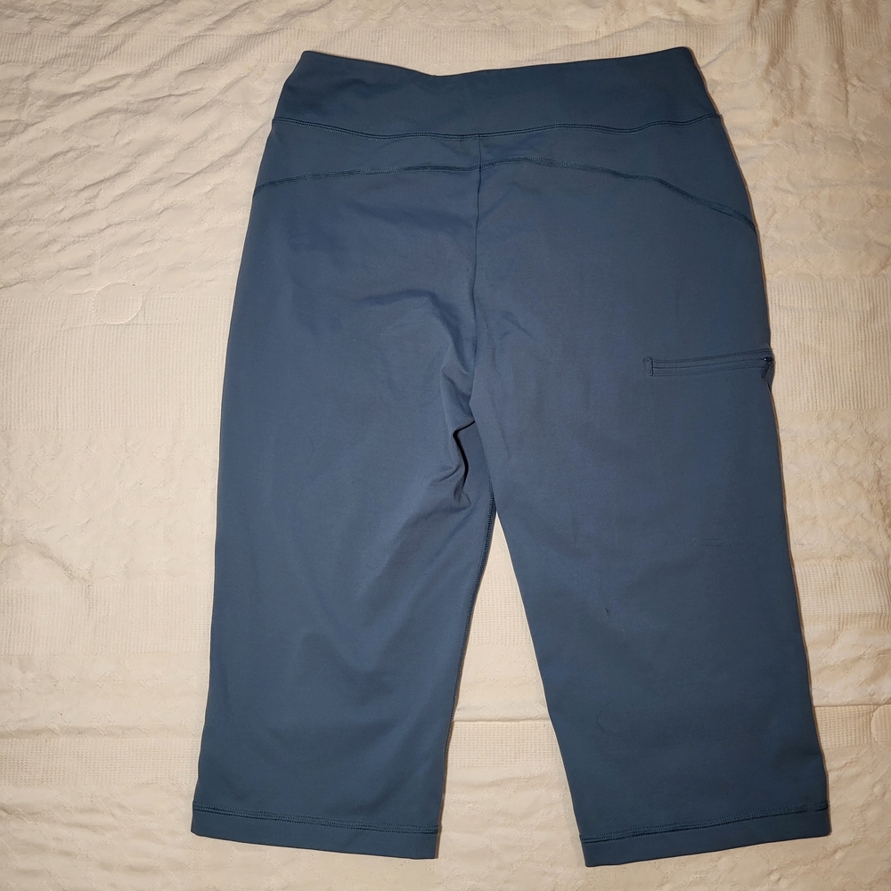 DULUTH NoGA Capris Teal New With Tags Size Medium - Picture 3 of 10